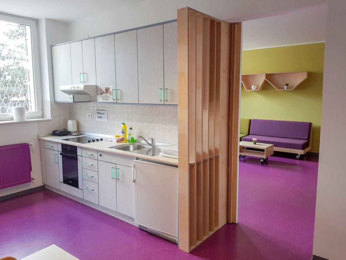 Dijaski Dom Bezigrad Ljubljana Hostel Buitenkant foto